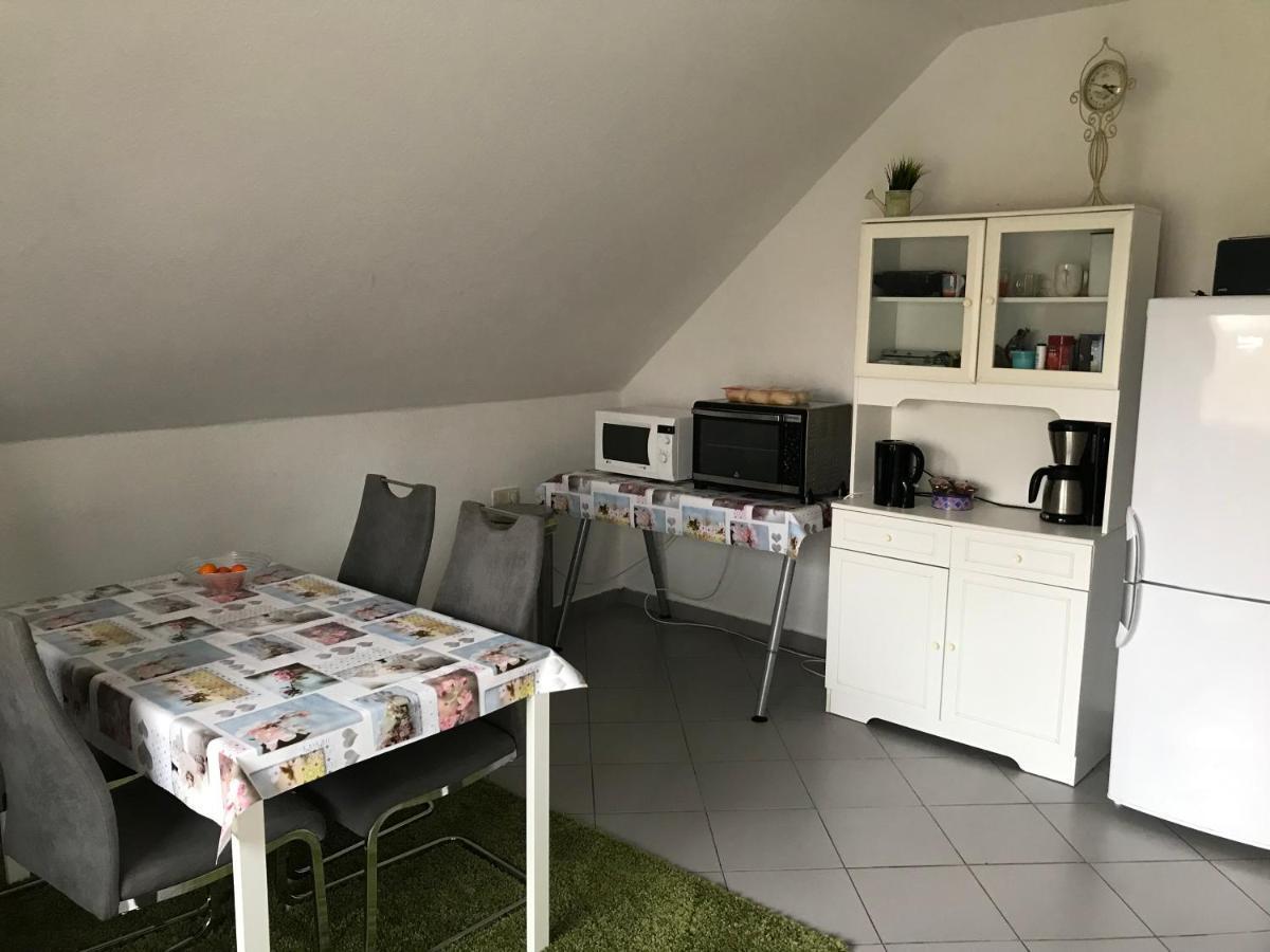 Zum Hoambarg, Kitchen, Balcony, Bathroom Uelsen Exterior photo